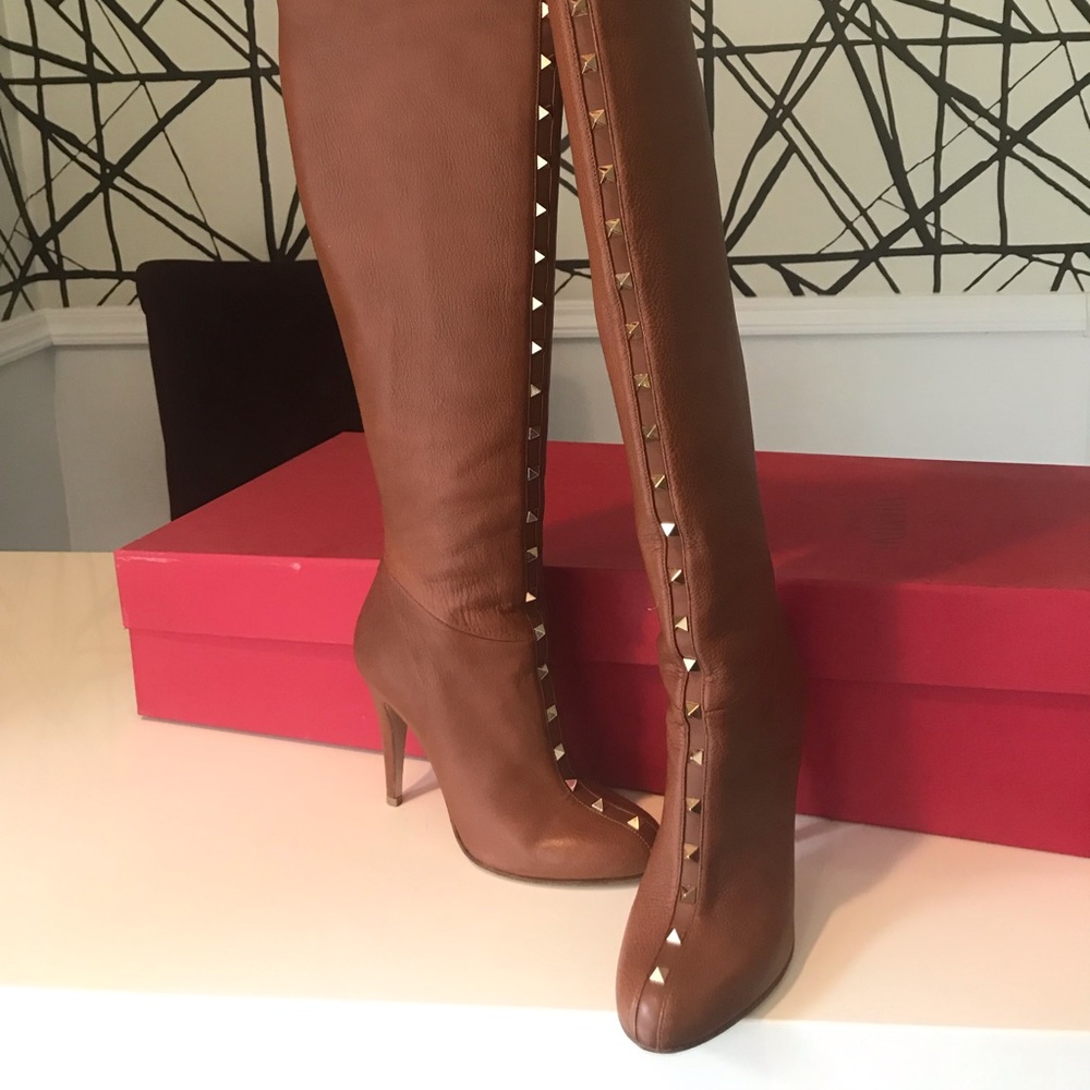 Authentic OTK Valentino rockstud boots size 37